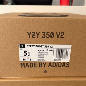 Adidas Yeezy Boost 350 V2 in Bone